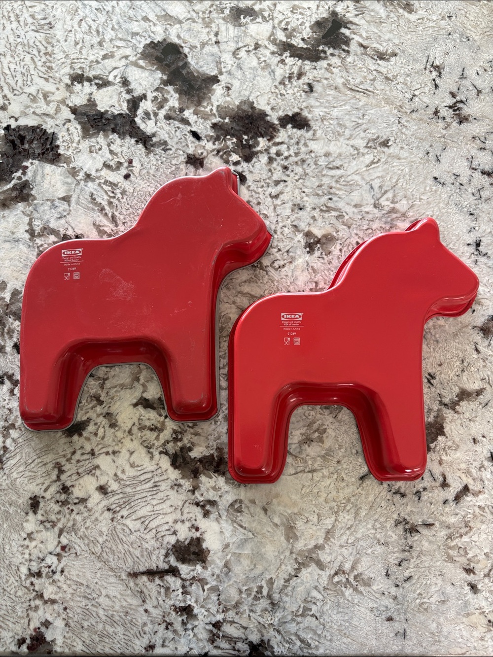 🐴🐴 (2) Ikea Cake Pan Drommar Dala Horses. Set of 2!